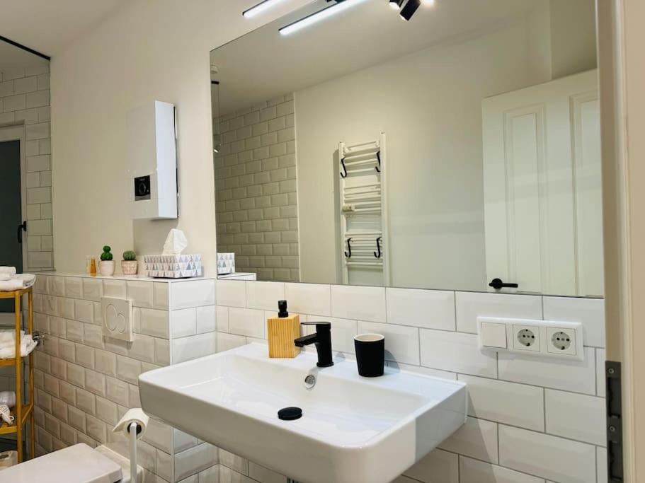 Klassen Stay - Designer Apartment Fuer 6 - Zentral - 2X Kingsize Эссен Экстерьер фото